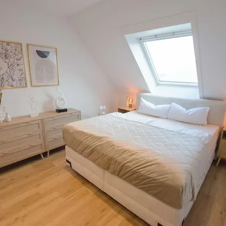 Casarina - Stylisches Penthouse Im Zentrum Διαμέρισμα